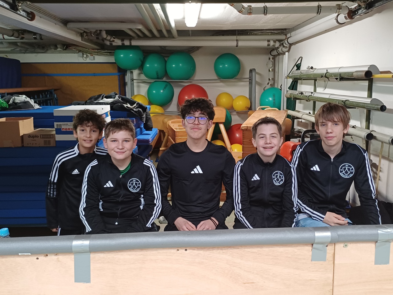 e9b5f118-8310-434c-8c78-dd035c160569