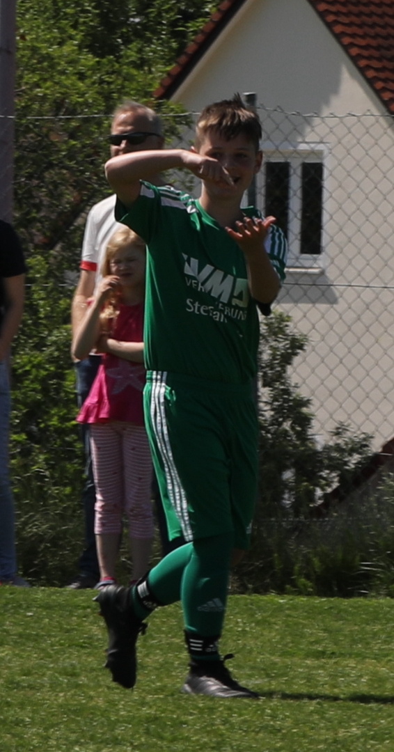 082210_b34ce2132a334785b7476e6d178ad13f~mv2.jpg