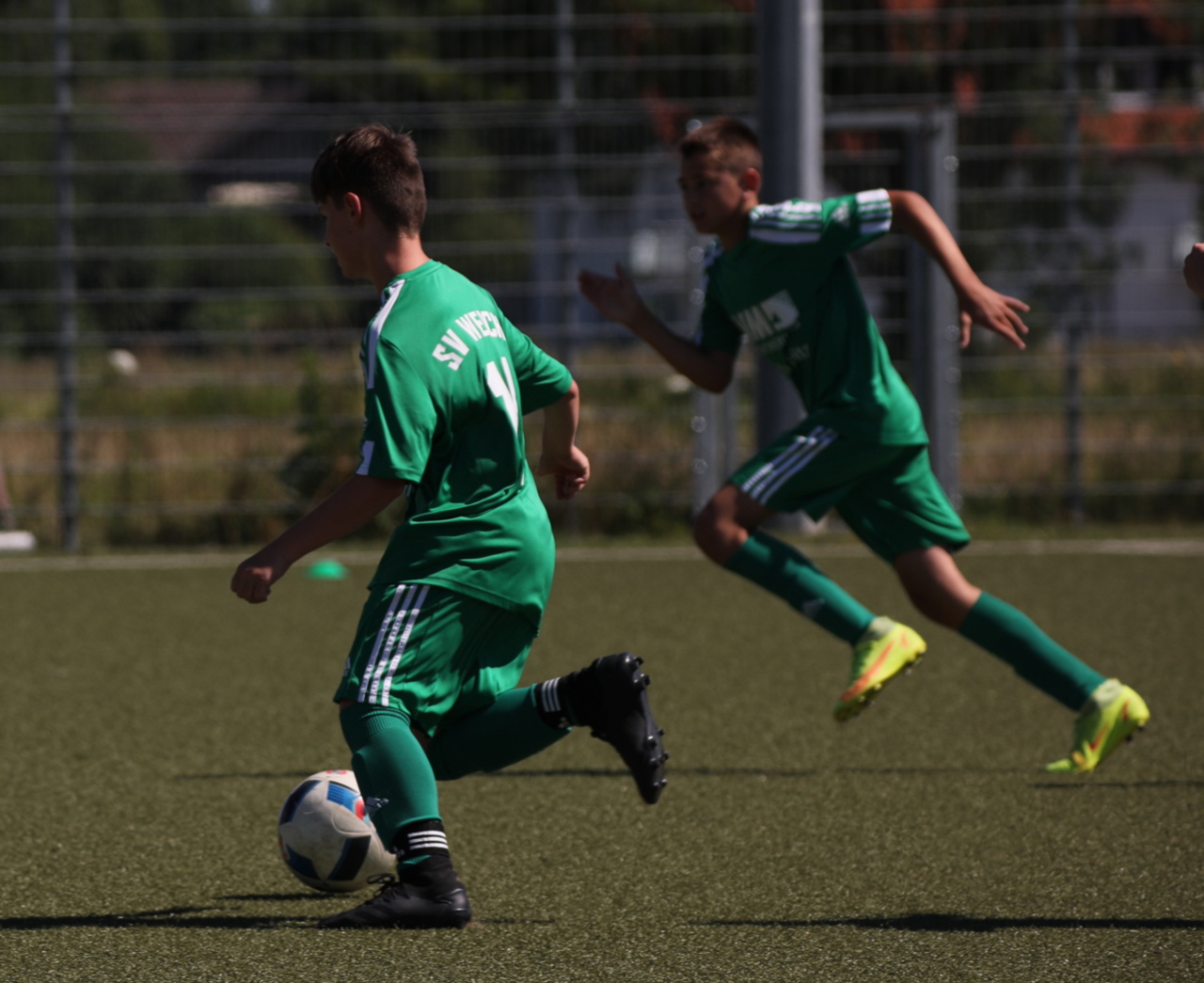 082210_2cd1c3d9197c4744abb2122a91a8e2a6~mv2.jpg