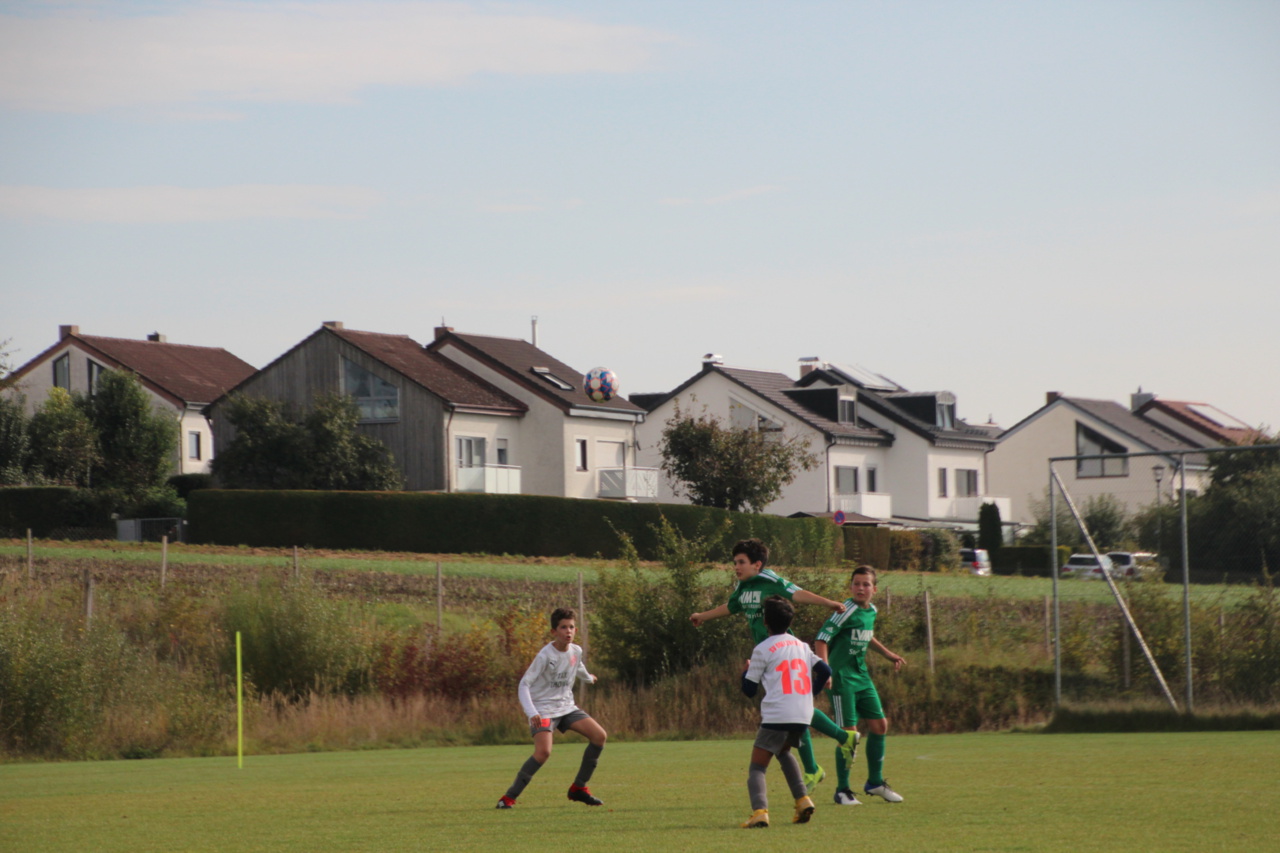 082210_3672713cc87f496fb870f31448460b8f~mv2.jpg
