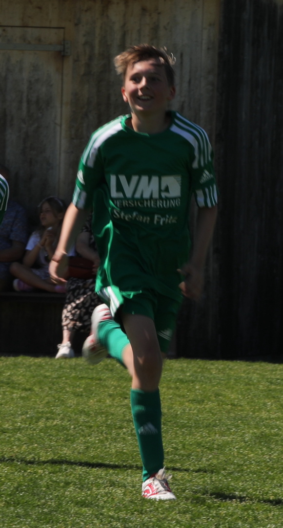 082210_8fbc29ff38684c87ab8f48fc5775e041~mv2.jpg