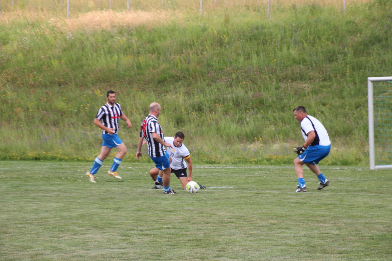082210_bd116cf6b4f14bafb05213be11461618~mv2_d_5184_3456_s_4_2.jpg
