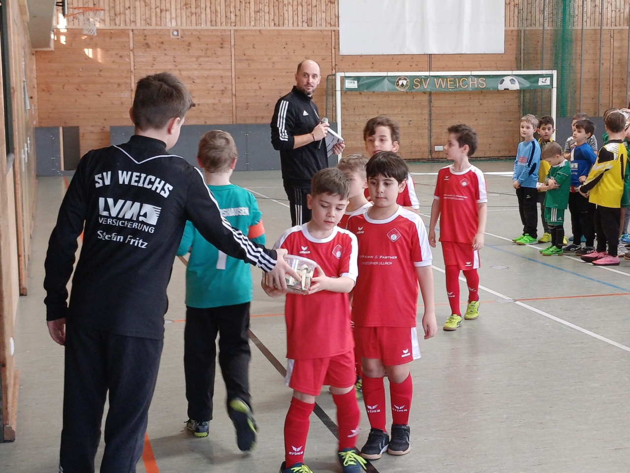 2d0f04ad-be5e-49be-b57c-9efd463cb785