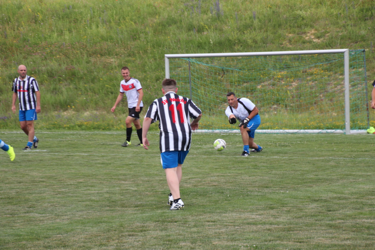 082210_67451b4ea2d14e2a92d727eeb9afb18d~mv2_d_5184_3456_s_4_2.jpg