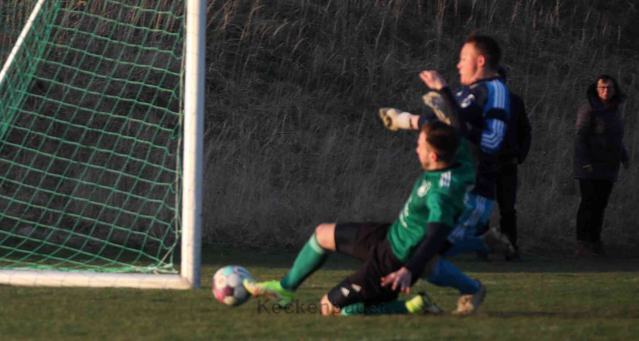 082210_9a1315a28b744536b1a269feb79ceafc~mv2.jpg