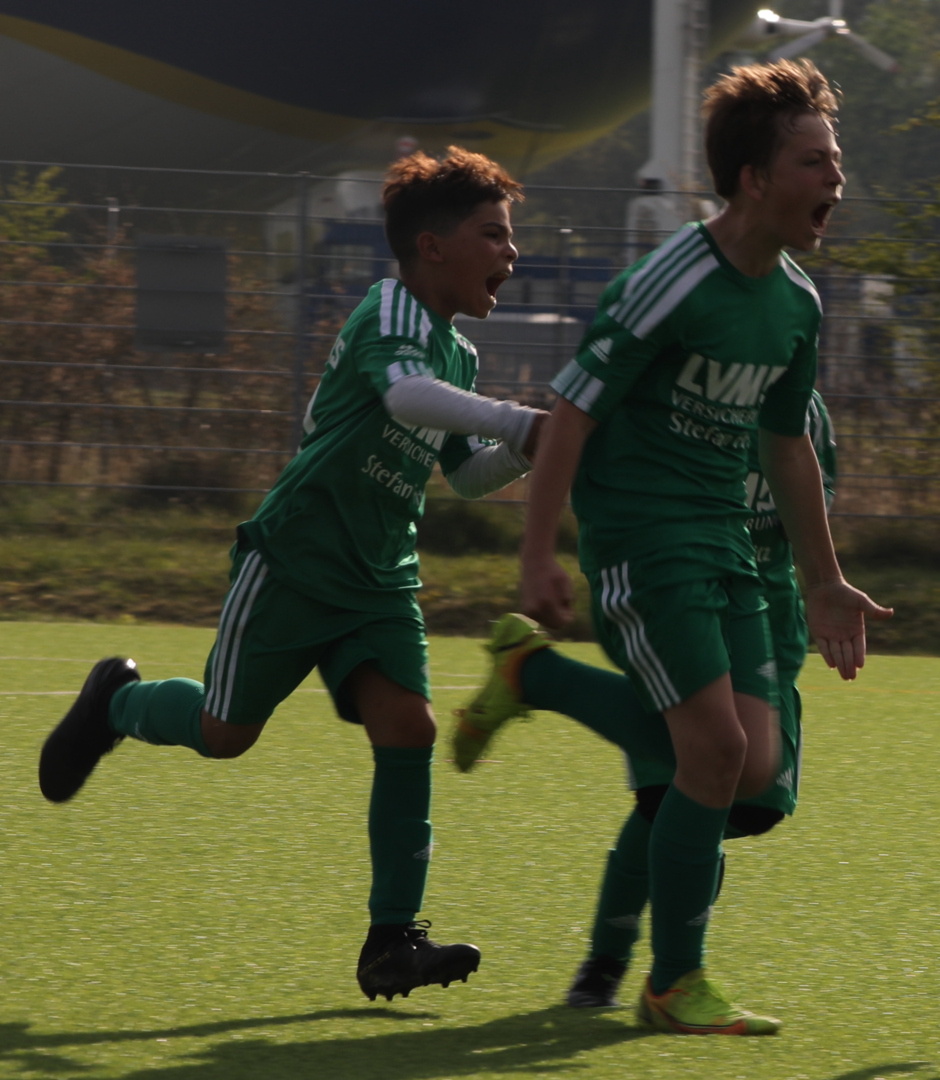 082210_57b148cd35934df7b76d3c1da4b428cc~mv2.jpg
